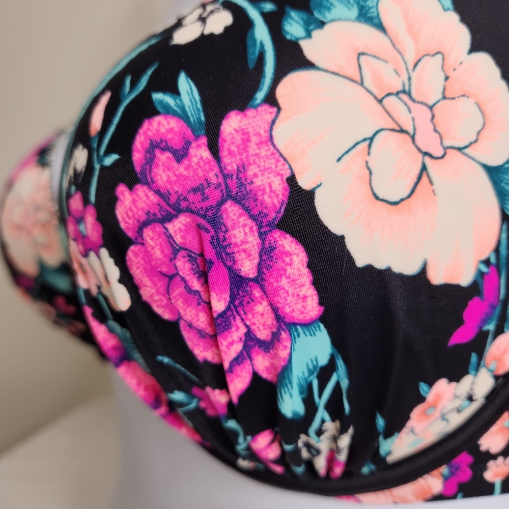 SOLD - Shade & Shore Multi-Color Floral Padded Beaded Edge Bikini Top 38DD - Picture 4 of 7